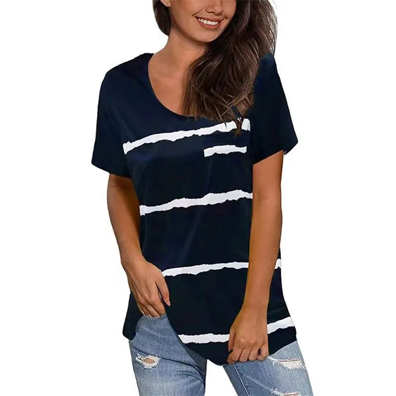 Femmes surdimensionnées à manches courtes T-shirts d'été rayé imprimé poche lâche hauts décontracté femme plus taille coton t-shirts S-5XL 210522