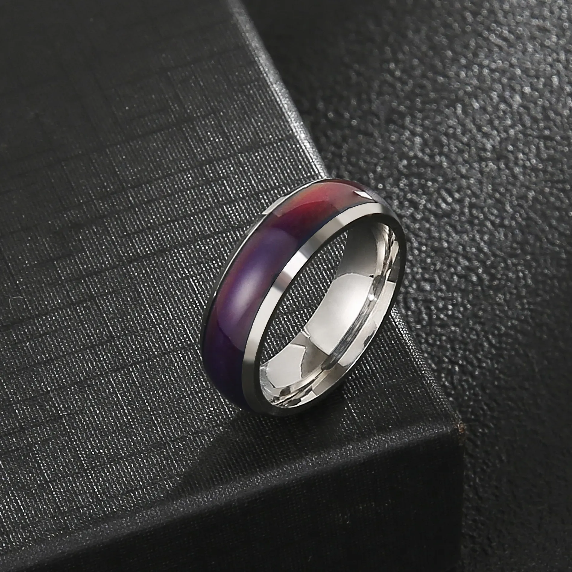 Stainless steel couple change color mood ring for women and men size 6 to 125616608