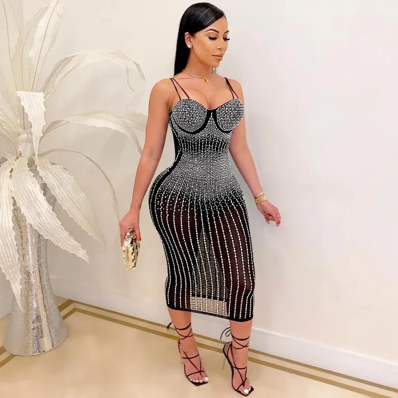 Повседневные платья красивые Crystal Crystal MIDI платье для женщин Sparkly Spaghetti Brand Bandage Bodycon Sequin Party Sexy Club Outfits