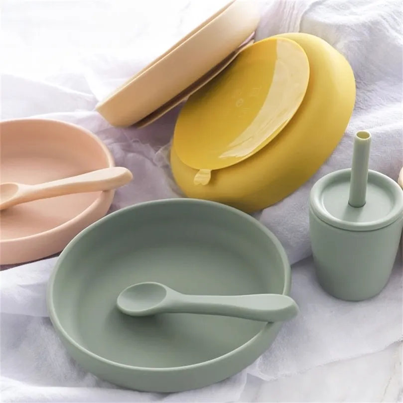 100%Food Safe Approve Silicone Children's Tableware Fashionable Round Food Plates Waterproof Training Bowl Baby Accessories 211026