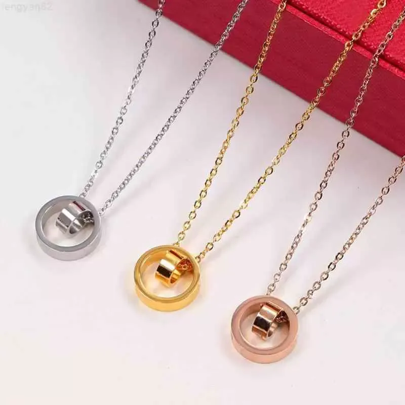 Love Necklaces Double round ring pendant Flatbread Necklace Fashion Jewelry women rose gold and silver Retro Imitation Rhodium Plated Must-have for couples No Box