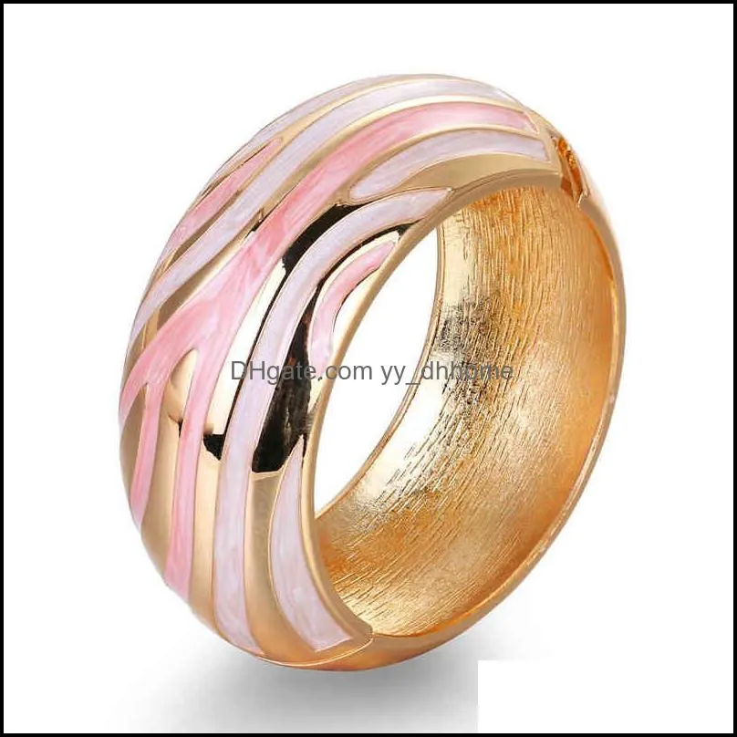 Wholale Gold Plated Multi Color Wide Cuff Europe Exaggeration Excellent Quality Enamel Printed Bracelet