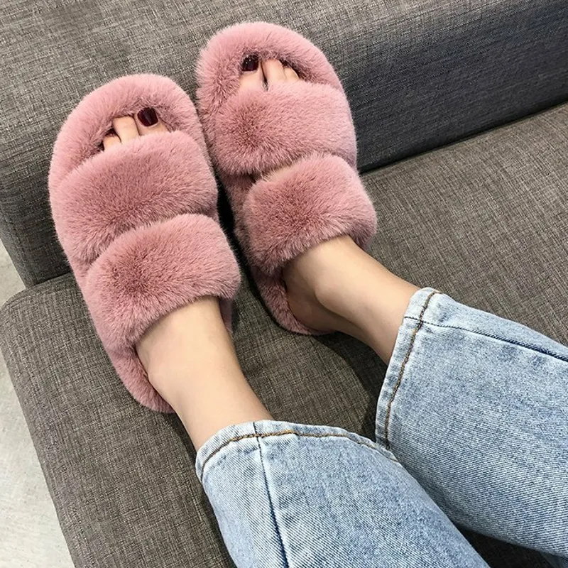 Women Fur Slippers Furry Fuzzy Home Slippers Ladies Slip on Indoor Slides Soft Thick Bottom Fluffy Slippers Warm Shoes Flats