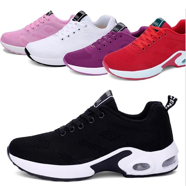 2021 Mujeres Calcetín Zapatos Diseñador Zapatillas de deporte Race Runner Trainer Chica Negro Rosa Blanco Zapato casual al aire libre Calidad superior W19