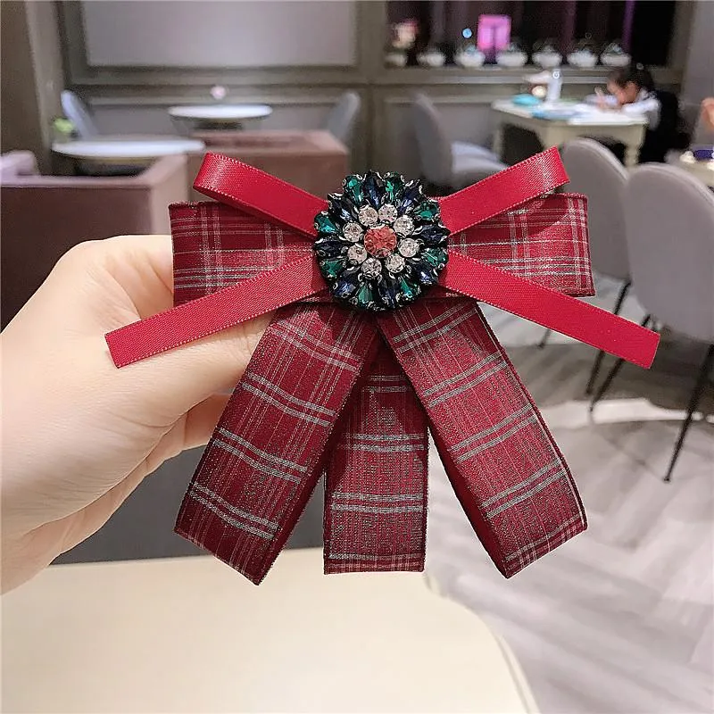 Pins, Brooches Korean Fabric Bow Tie Brooch Crystal Shirt Lapel Pins And Collar Needle Fashion Women Jewelry Luxury Accessories