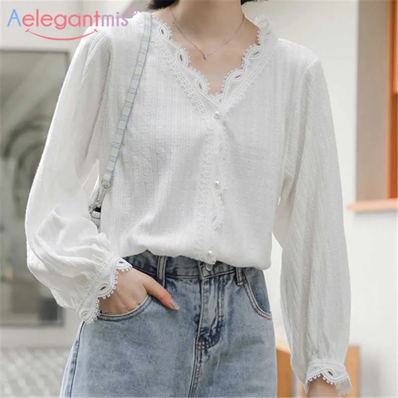 Aelegantmis Lace Trim Pearl Button Women V Neck Blouse Shirts Simple Vintage Spring Female White Retro Long Sleeve Chic 210607