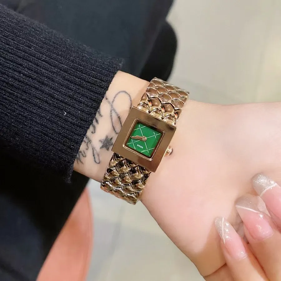 Relojes de marca con logotipo completo a la moda para mujer, reloj de pulsera de cuarzo de acero y Metal estilo cuadrado para mujer y Chica CH79