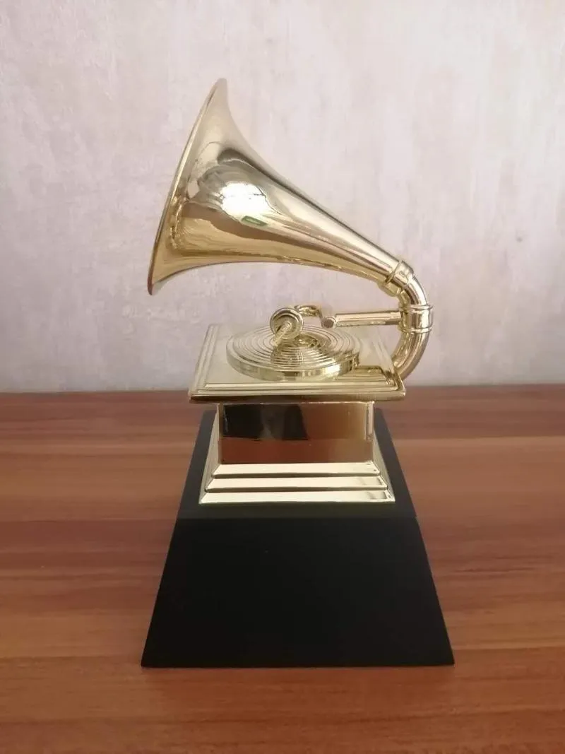 Dekorativa Objekt Figurer 2021 Grammy Trophy Music Souvenirs Award Staty Gratis gravyr 1: 1 Skala Storlek Metall Modern Golden CN (