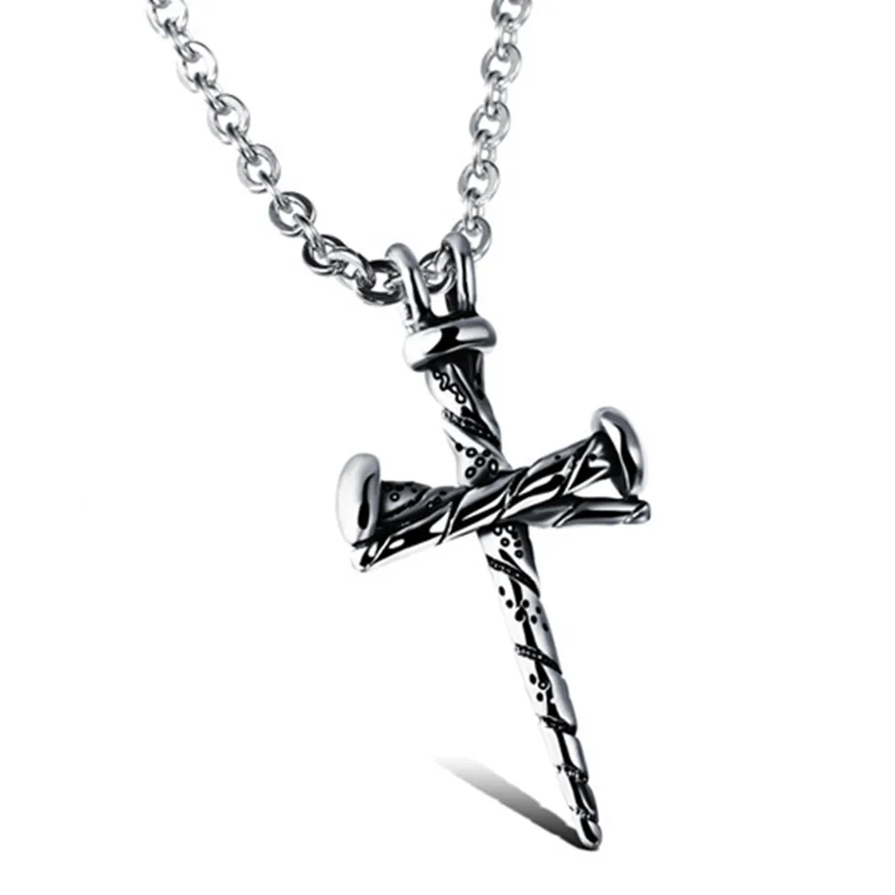 10st / Massor Herrhalsband Europa och Amerika Mode Retro Legering Nails Cross Charm Pendants Halsband för män Smycken Gift