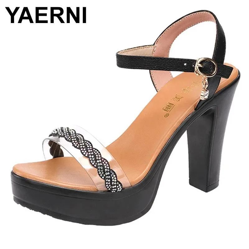 Sandaler Yaernifashion Rhinestone Transparent Woman Shoe Heel Summer 2021 Plattform Women's Leather Ladies Wedge Kvinna