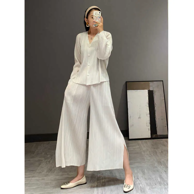 Miyake Pileli Eşleştirme Setleri Falll Artı Boyutu Takım Elbise Yüksek Moda 2 Parça Geniş Bacak Pantolon Kırpma Üst Uzun Kollu Kadın Giyim 210930