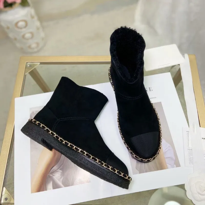 Interlocking Suede Leather Motor Ankle Boots Chains Link Short Snow