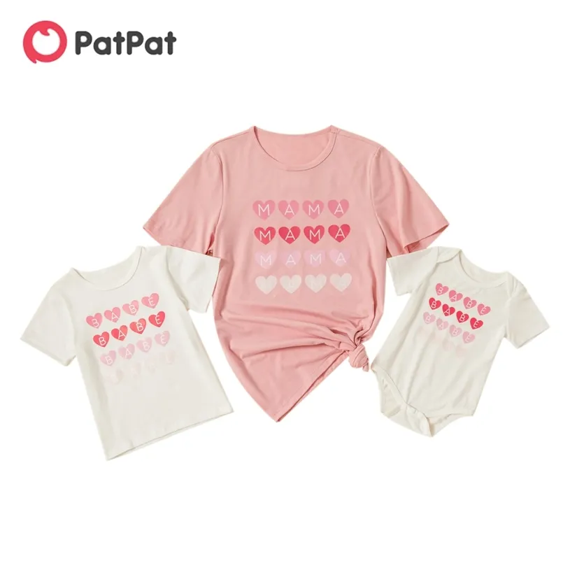 夏の愛プリントピンクと白のシリーズの綿のTシャツ210528