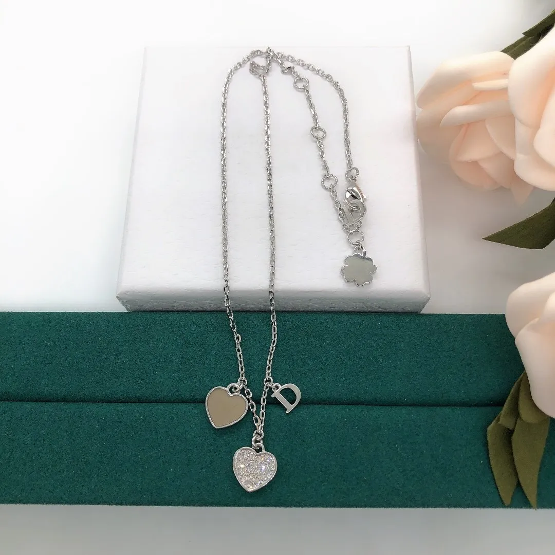 Collar de amor de corazón de plata 925 Trébol colgante fijo con letra bijoux para dama Diseño de lujo para mujer Collares de boda de fiesta