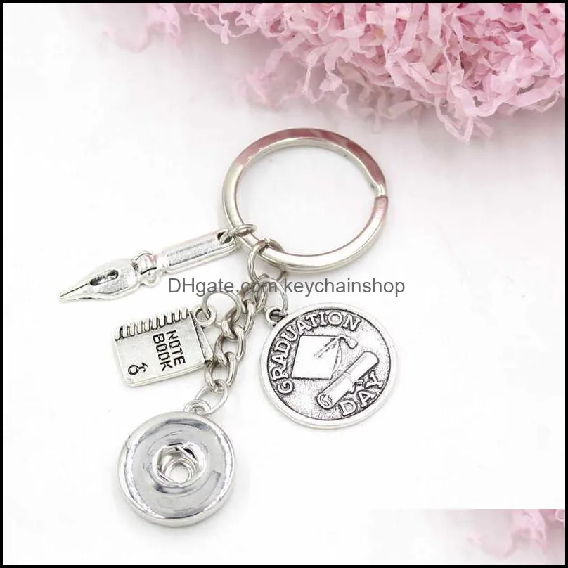 New Arrival 2022 Graduation Key Chain Interchangeable Snap Keychain HOPE Graduate Cap Car Key Ring for Graduaters Gifts G1019