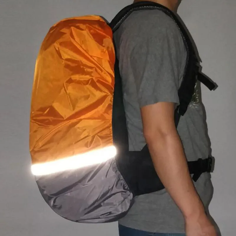 Outdoor-Taschen 1PC Reflektierende wasserdichte Ultraleicht Rucksack Staub Regen Abdeckung Reise Wandern Camping Rucksack Tasche Essential