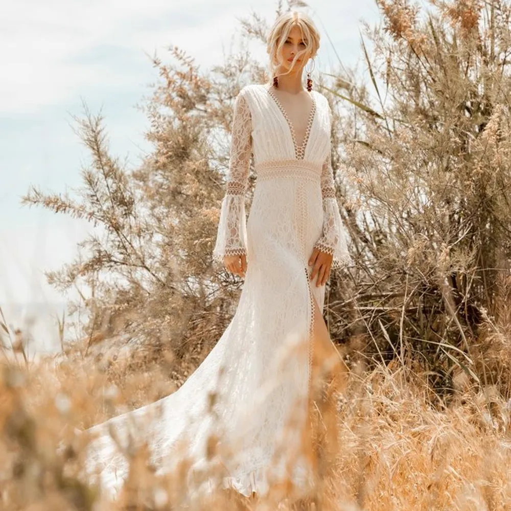 Elegant långärmad spets strand bröllopsklänning med slits sexig djup v nacke backless sjöjungfru brudklänningar sommarland boho kvinnor vestidos novia robe de mariée