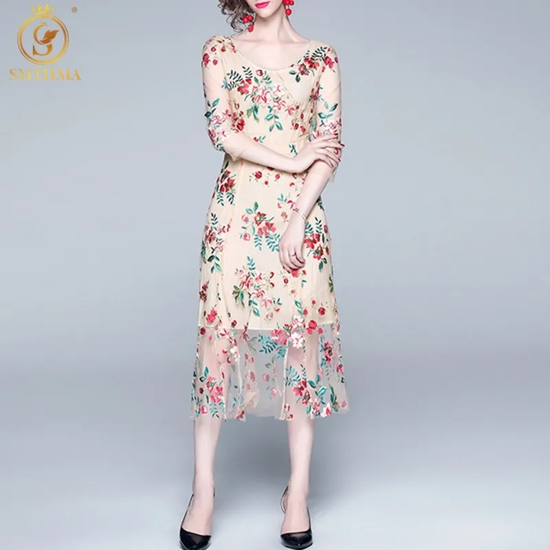 Sommer Mesh Stickerei Blumen Kleid Mode Vintage Luxus Elegante Schlanke Frauen Party Kleider Vestidos 210520