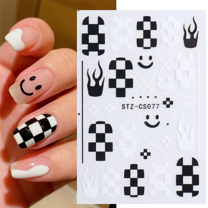 Großhandel DIY Nail Art Aufkleber Schwarz Weiß Mond Stern Nägel Abziehbilder Flamme Schachbrett Französische Tipps Schieber Für Maniküre Gelpoliermittel Dekor Zubehör