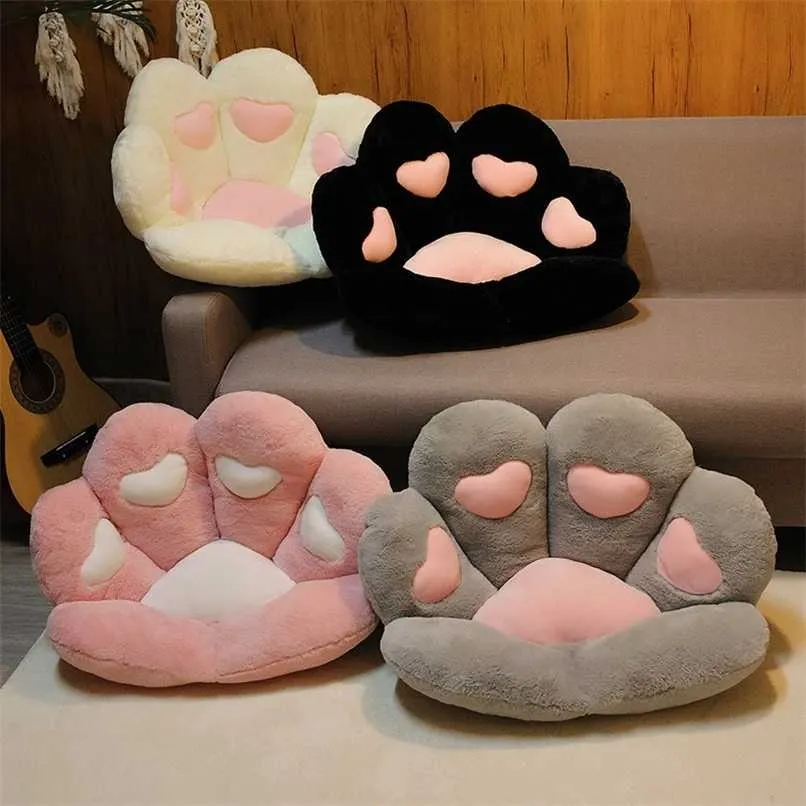 2 dimensioni Cat Bear Paw Peluche Cuscino del sedile Pavimento interno Divano imbottito Cuscino colorato per decorazioni animali per bambini Regalo per adulti 211203