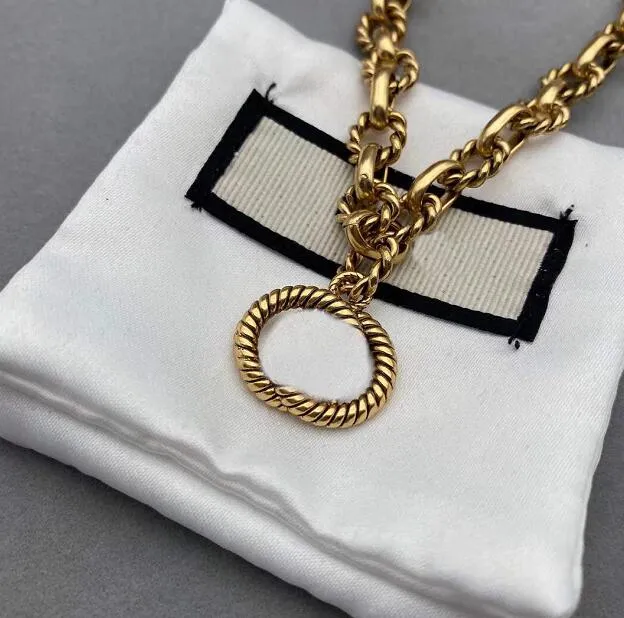 Vintage Gold kubanischen Anhänger Halsketten Designer Brief Muster Gothic Halsreifen Mode-Accessoires hochwertige Halskette Geschenk Hip Hop Schmuck kostenloser Versand