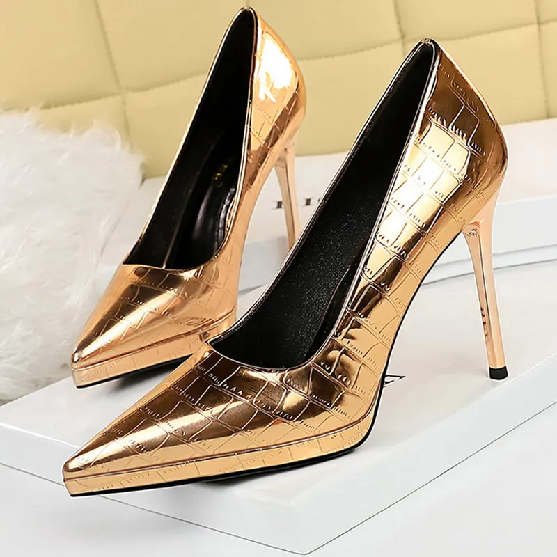 Women Pumps Metal With Stone Pattern Platform Pumps Fashion Wedding Shoes High Heels Stiletto Party Shoes New 2022