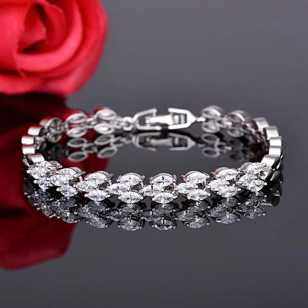 Bracelet de poignet élégant chaîne lien femmes Zircon incrusté bijoux 18k or blanc rempli cadeau de fête de mariage