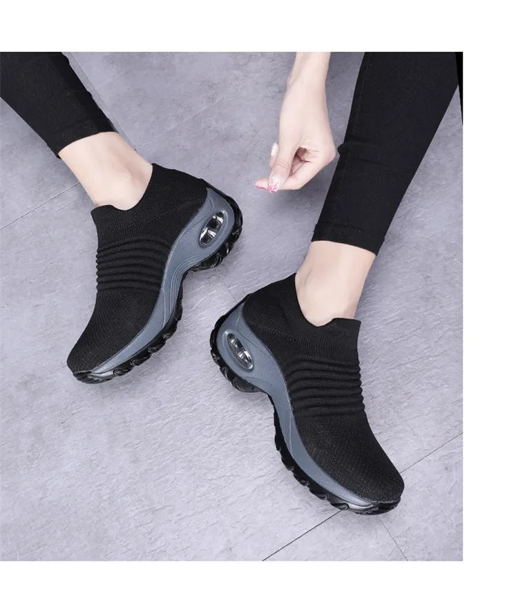 2022 large size women's shoes air cushion flying knitting sneakers over-toe shos fashion casual socks shoe WM107