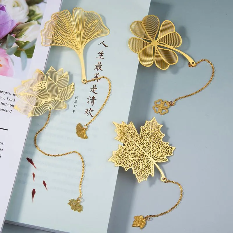 Chinese Style Retro Hollow Metal Bookmark Creative Maple Leaf Vein Fringed Pendant Apricot Leaf Bookmark Stationery Gifts