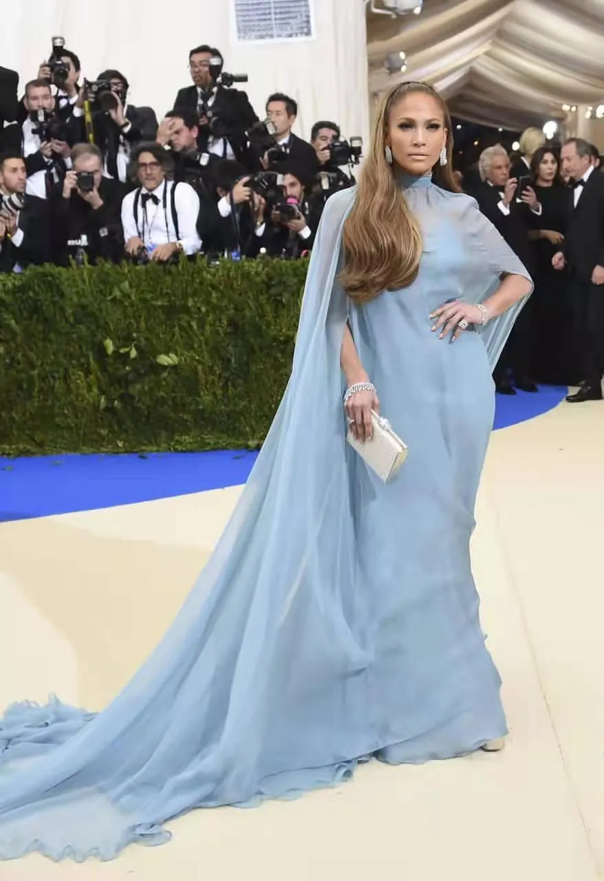 Plus Size Elegant Dubai Arabic Chiffon Powder Blue Evening Gown with Long Sleeves for Evening Parties