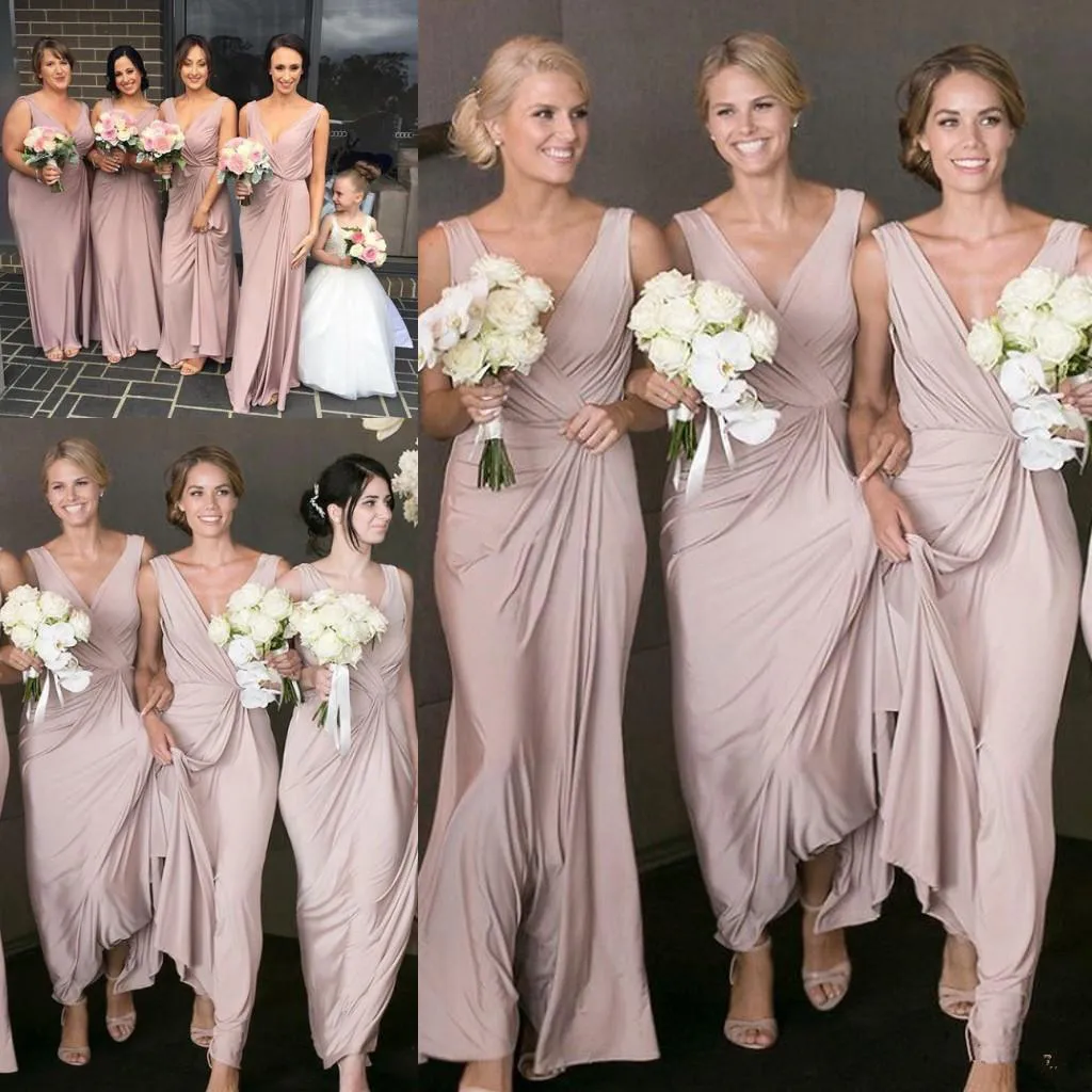 2021 Vintage Blush Roze Lange Bruidsmeisjes Jurken Diepe V-hals Strand Bruiloft Gast Bruidsmeisjes Jurk Sexy Vestido de Invitado