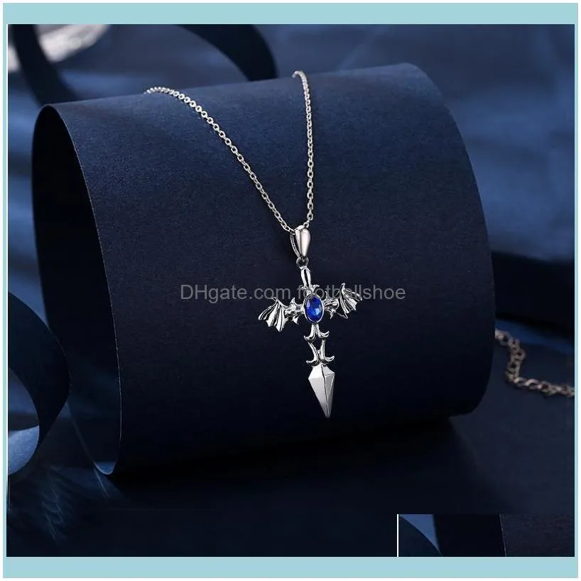 Colliers Pendentifs Bijoux Collier de mode avec des pierres précieuses bleues en forme de coeur pendentif bijoux pour femme mariage fiançailles fête cadeaux ornements