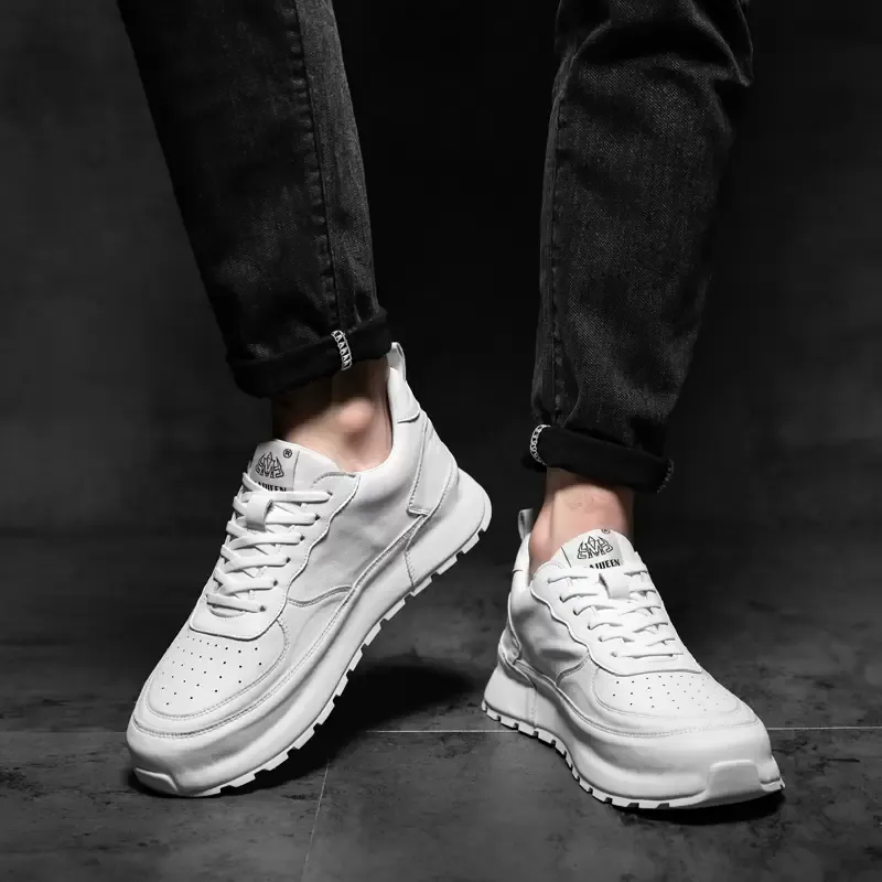 Modedesigner Män Vita Skor Plattform Trend Fritidskläder Bekväma svarta läder Sneakers Chunky Halkfria Andas Vulcanize Walking Loafers