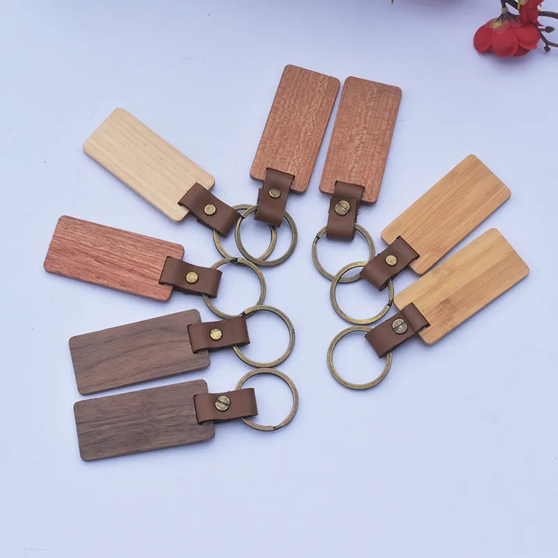 إكسسوارات المفاتيح الخشبية سحر الأشرطة حقيقية الخشب نحت الجلود الحلي حلقة رئيسية هدية عيد