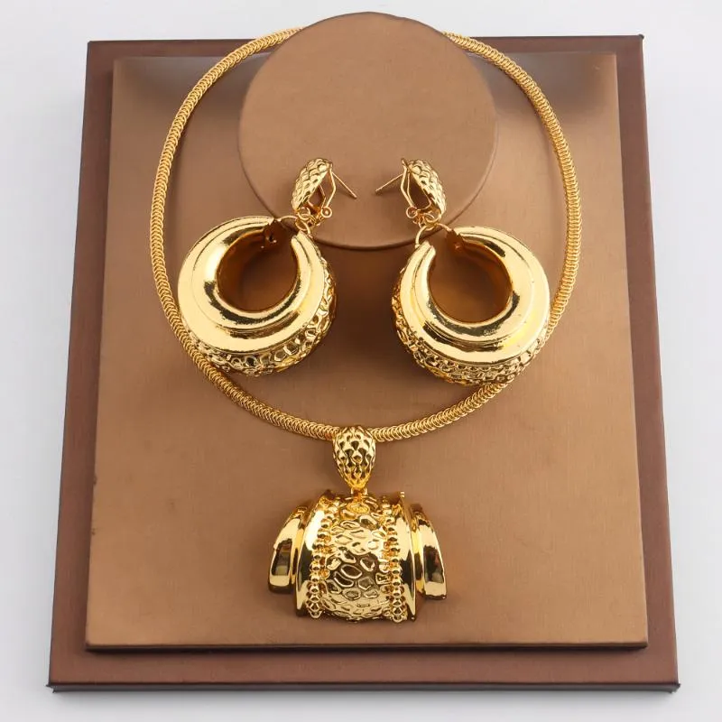 Earrings & Necklace African Jewelry Set For Women Fashion Dubai Wedding Pendant Bridal Design Gold Plated Nigerian Accessory