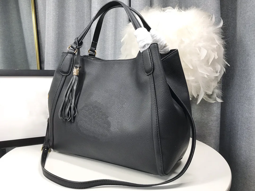 Luxury Designer Real Leather Gold Chain Shoulder Bag With Tassels Black  Tote Handbag Replica For Women, Small Size With Wallets From Bags254,  $82.08