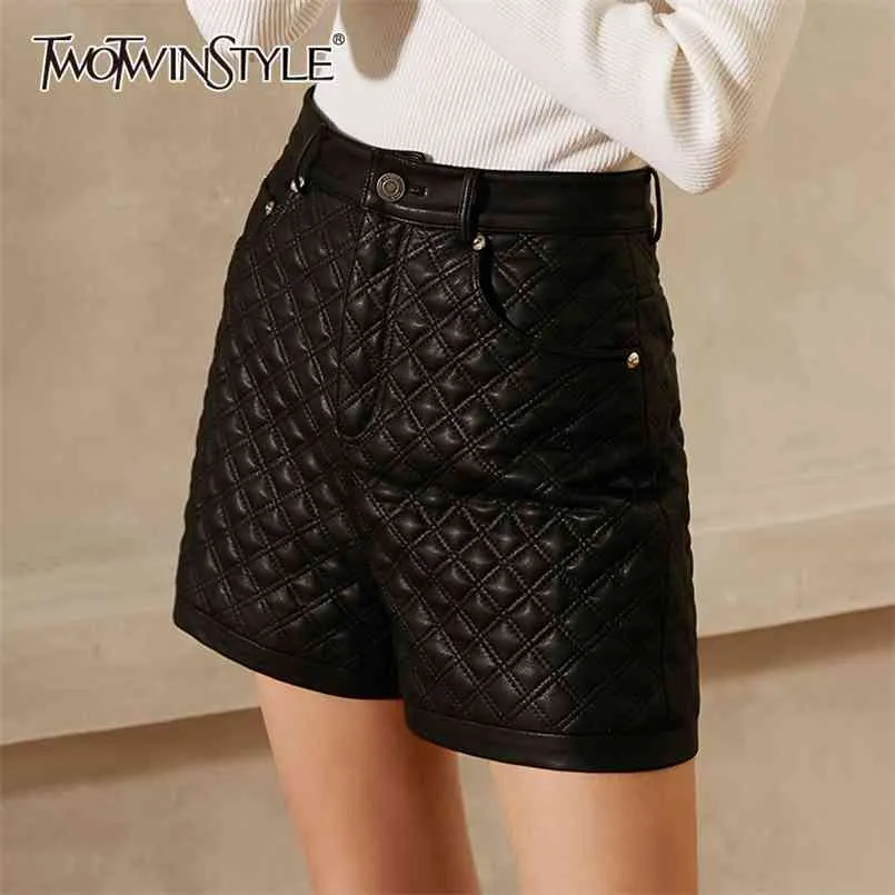 PU cuir plaid court pour femmes taille haute solide droite grande taille shorts décontractés vêtements de mode féminine 210521