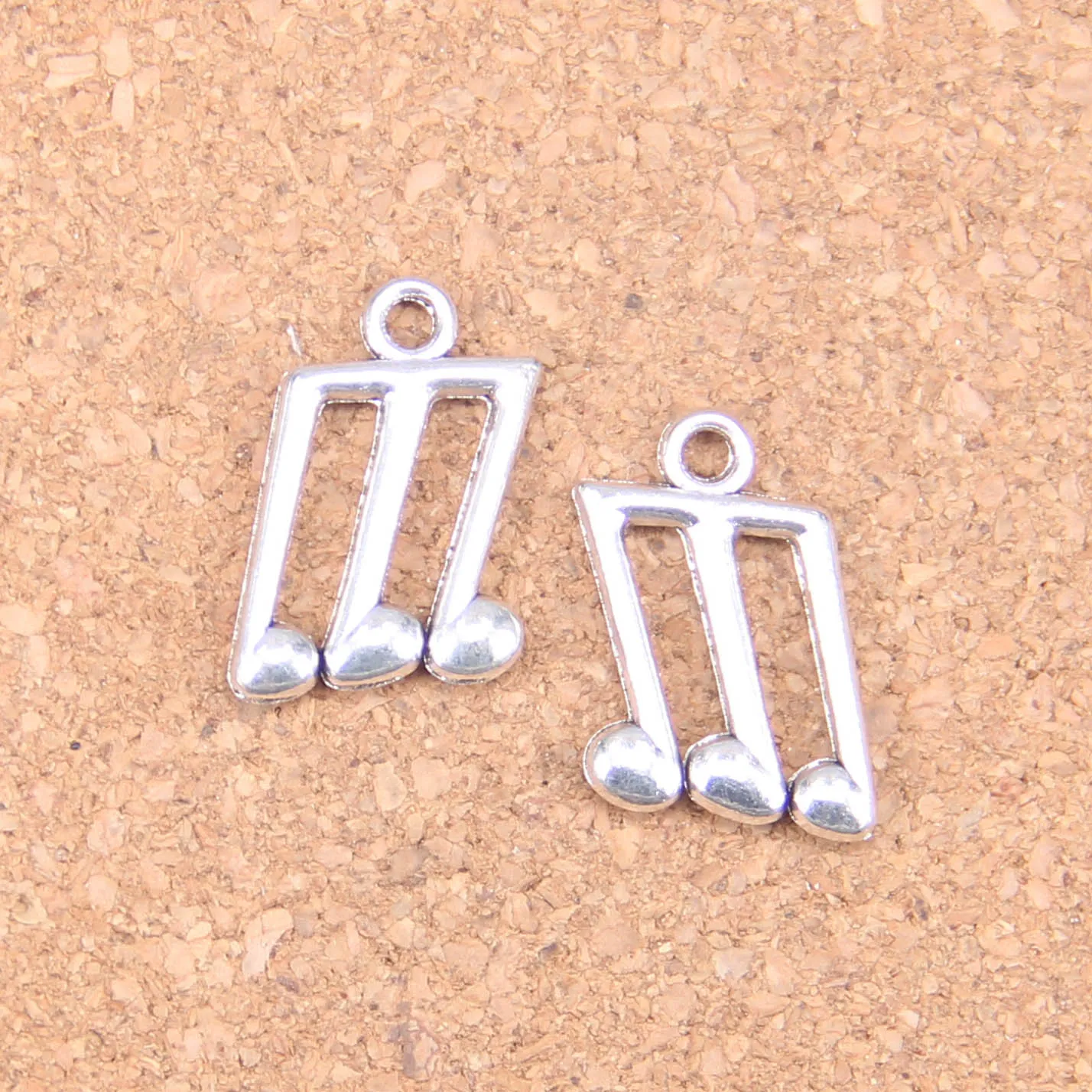 109 adet Antik Gümüş Bronz Kaplama Müzik Not Charms Kolye DIY Kolye Bilezik Bileklik Bulguları 18 * 14mm