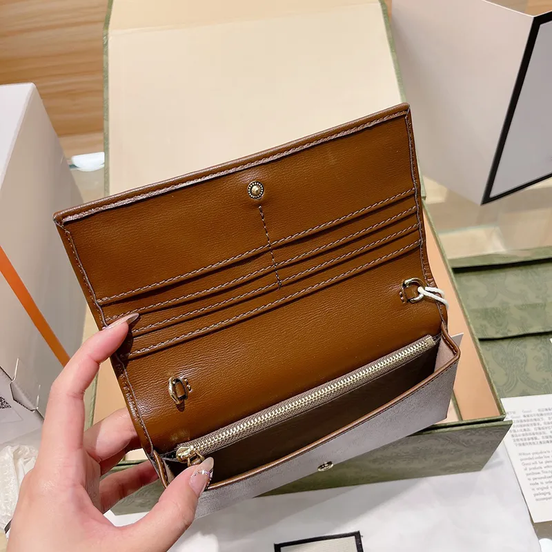 Clutch Bags Designers Purses Luxury shoulder Bag men and women Fashion brand high-quality 2 Various styles Different colors With the original box size 19 cm