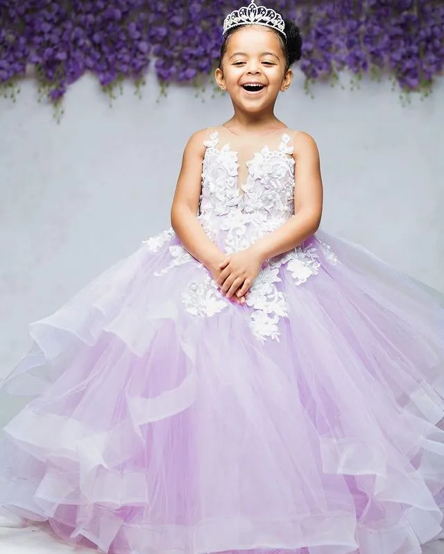 2021 Lilac Lace Pearls Flower Girl Dresses Sheer Neck Ball Gown Tulle Lilttle Kids Birthday Pageant Weddding Gowns ZJ0465