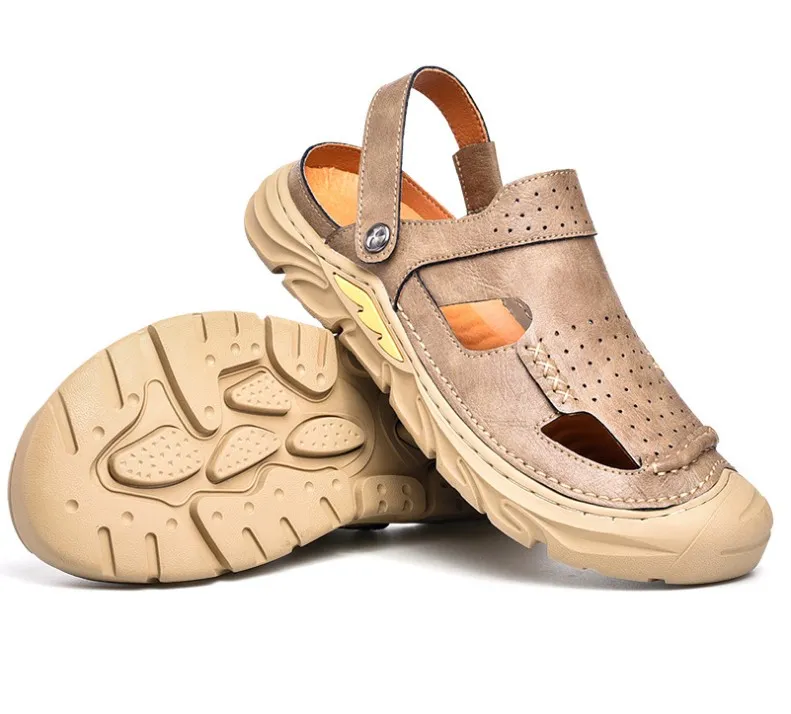 Sandálias dos homens de verão Sandals Genuine Couro Meninos Chinelos Gladiador Homens Beach Sandal Soft confortável ao ar livre Sapatos 38-46