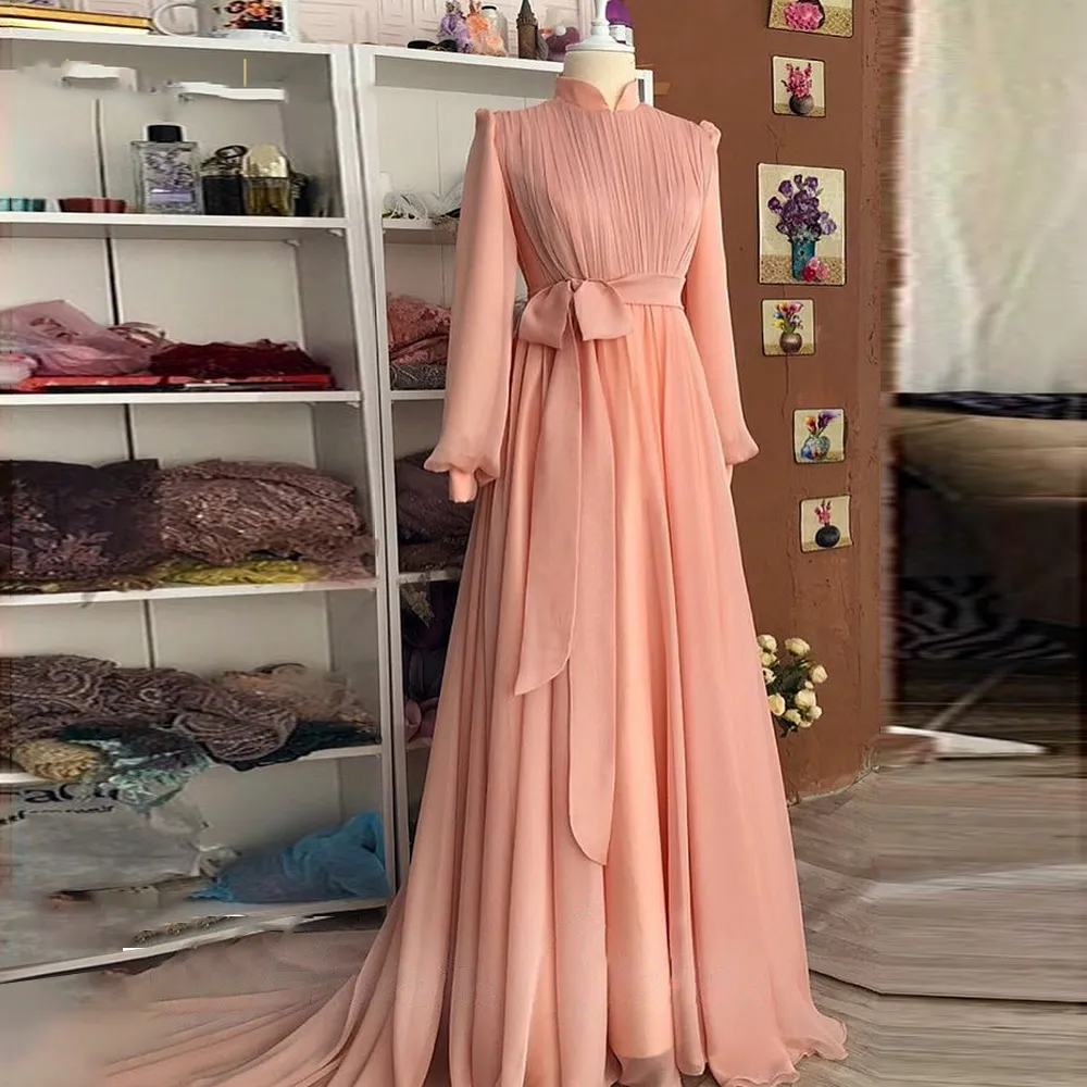 Arabic Dubai Muslim prom dresses: Elegant Pink Chiffon Muslim Formal Evening Dress with Pearls, High Collar, Long Sleeves, and Pleats - Perfect for Arabic Dubai Muslim prom dresses: Elegant Pink Chiffon Muslim Formal Evening Dress with Pearls, High Collar, Long Sleeves, and Pleats - Perfect for