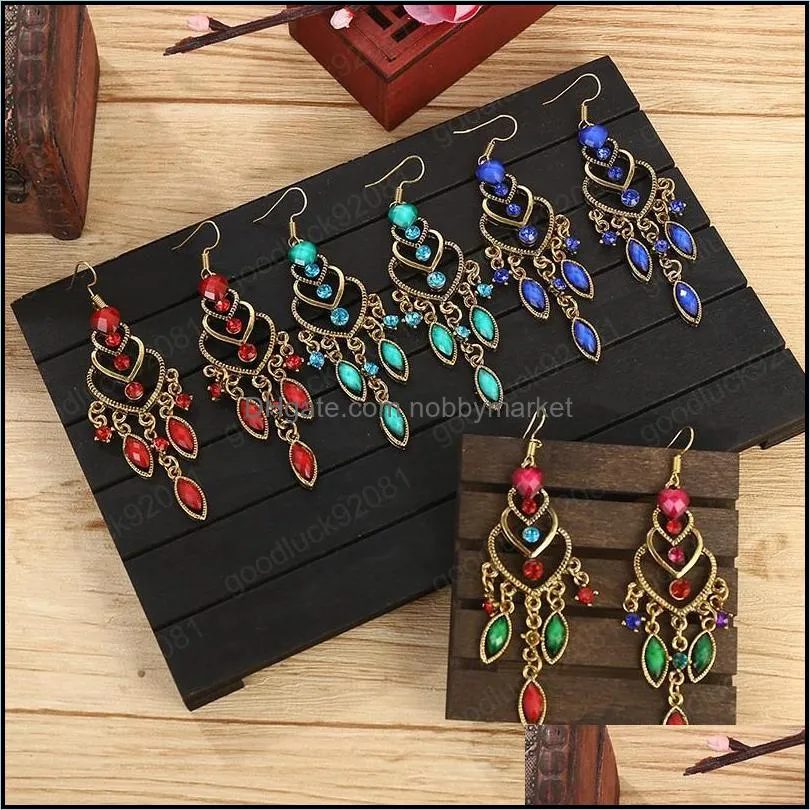 Retro Peach Heart Rhinestone Tassel Drop Earring For Women Boho Golden Metal Hollow Exaggerated Indian Dangle Earrings Fashion Jewelry