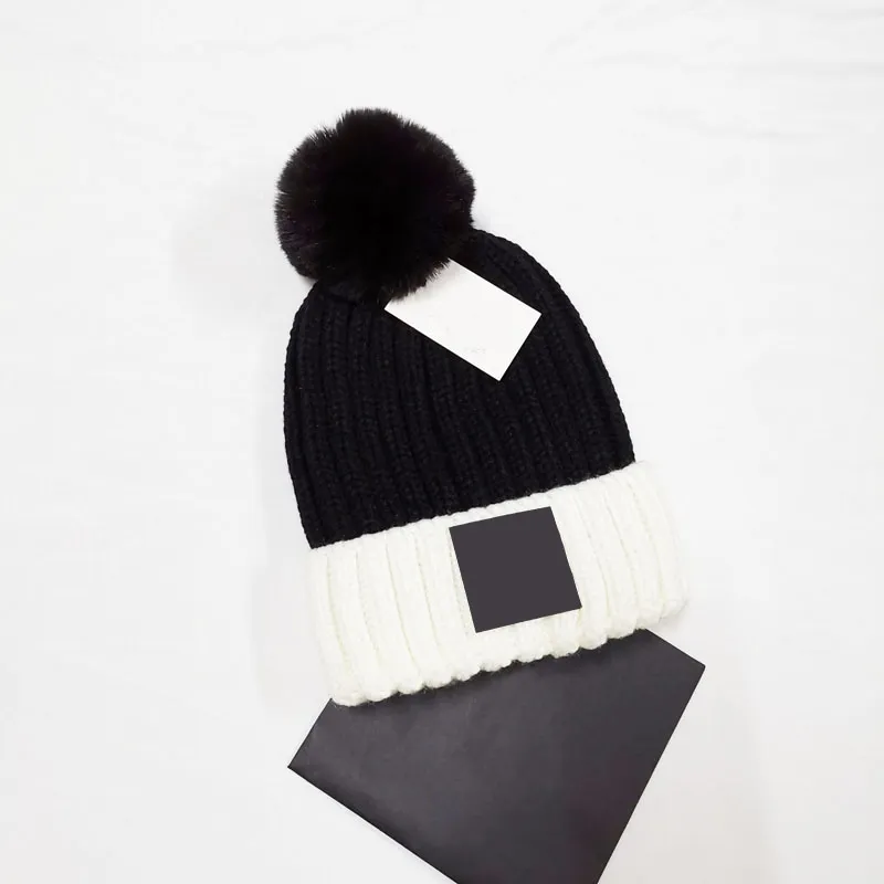 冬の春のクリスマスの帽子のための男女性スポーツファッションビーニースカーフの簡潔な帽子綿ゴロスウール暖かい帽子ニットキャップ3色