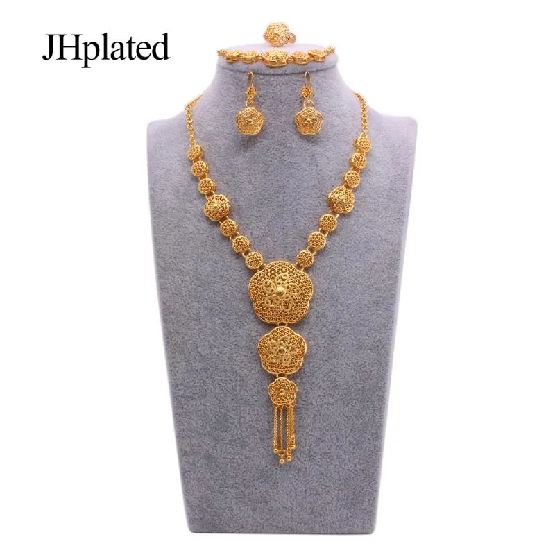 African Dubai Set di gioielli da sposa riempiti placcati in oro 24 carati Regali di nozze Gioielli Collana Orecchini Anello Bracciale Set per le donne