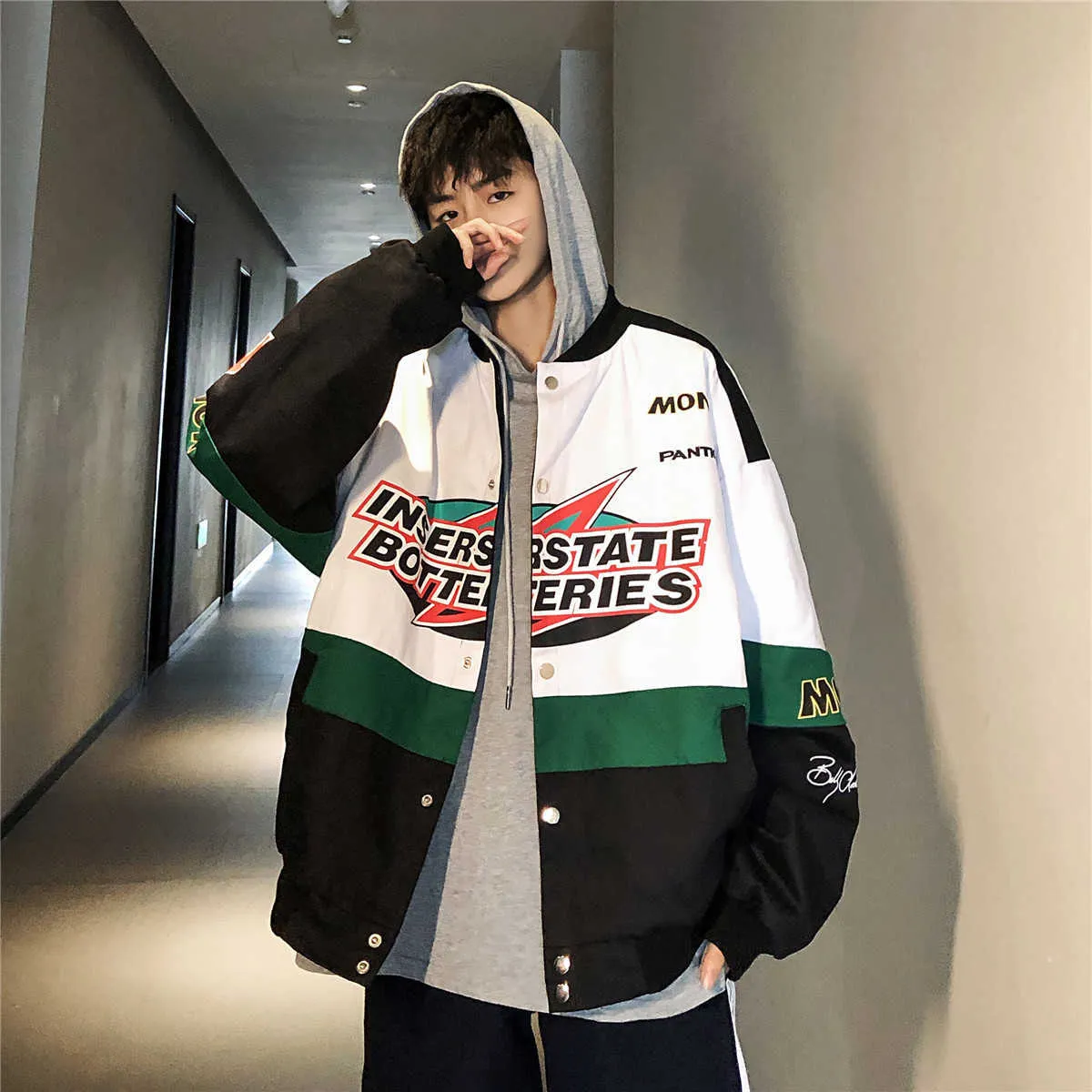 Streetwear bomber jacket store