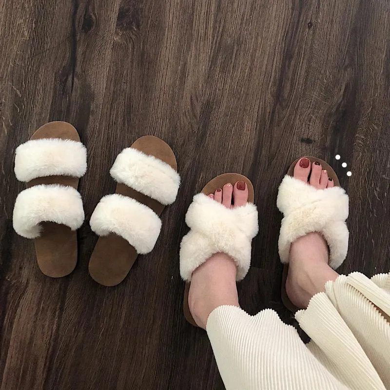 Kvinnor Tofflor Vinter Slides Fluffy Furry Sandaler Kvinna Flip Flops Hem Ladies Plush Shoes