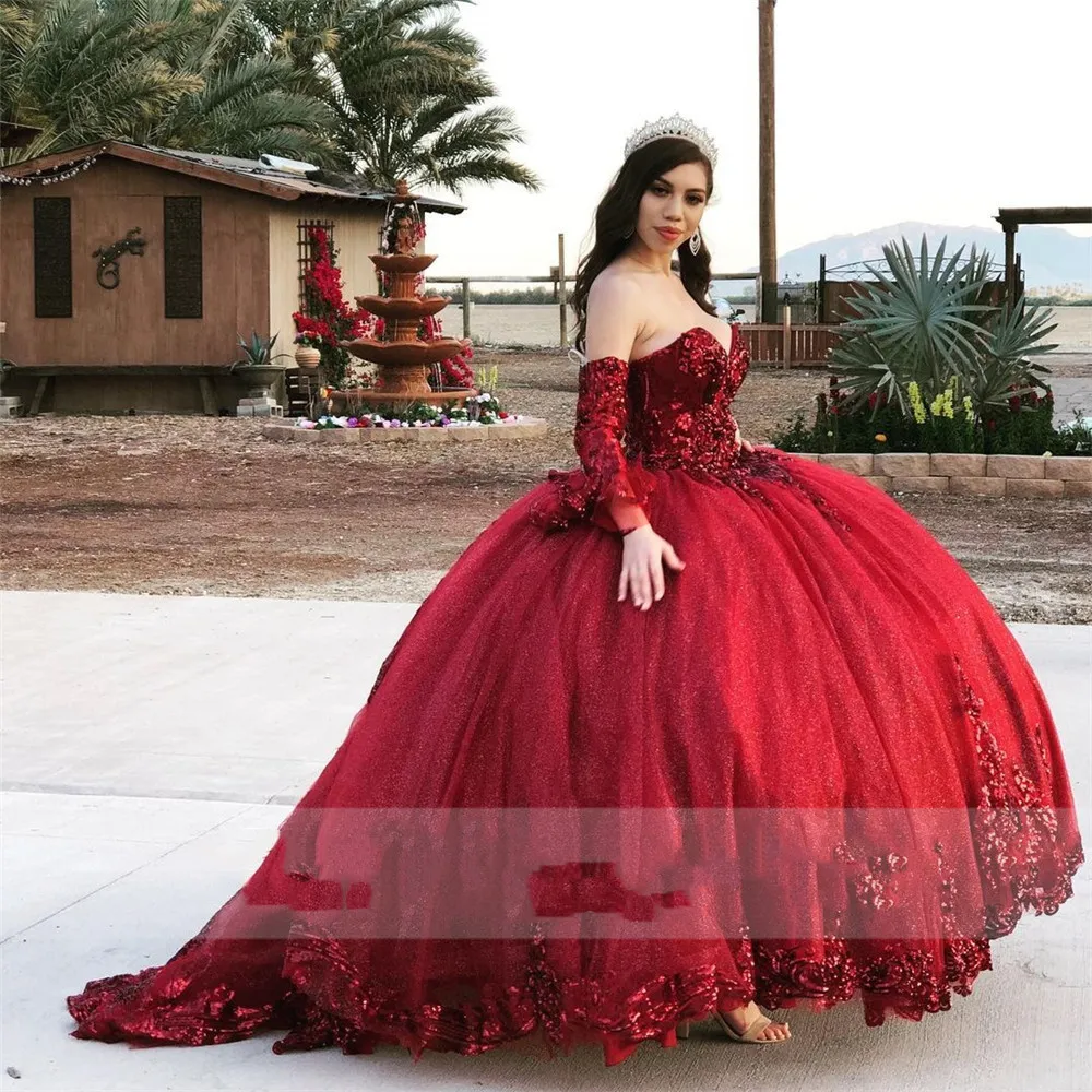 Burgundia Organza Sweet 16 Quinceanera Suknie Cekinowe Aplikacja Zroszony Lace-Up Sweetheart Prom Dress Mexican Girl Birthday Suknia
