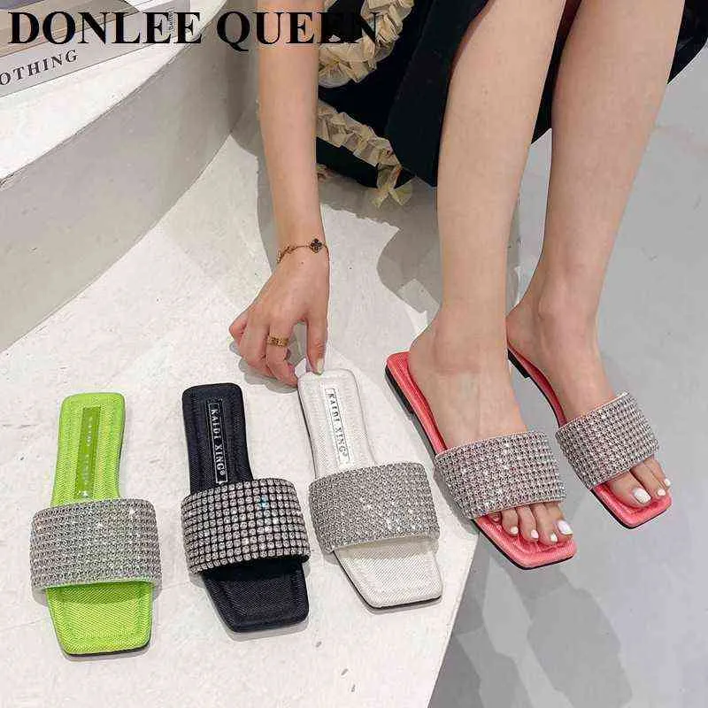 Slippers Dames Slippers Mode Bling Rhinestone Slides Vlakke Casual Strand Flip Flops Zomer Sandaal Crystal Shoes Merk Runway Slipper 220307