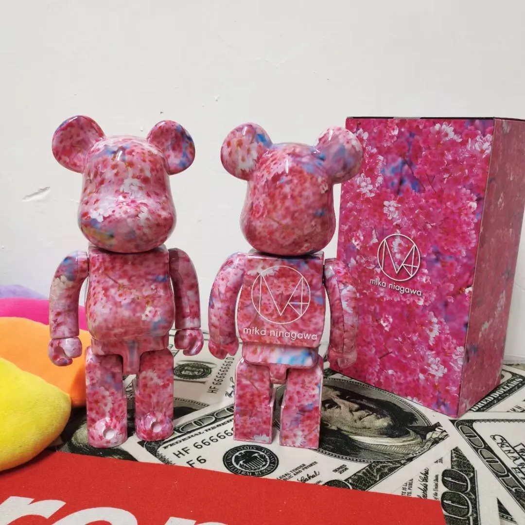 BE@RBRICK M / mika ninagawa SAKURA 400％ BE@RBRICK mika ninagawa “SAKURA” 100% & 400% | Atelier DIX